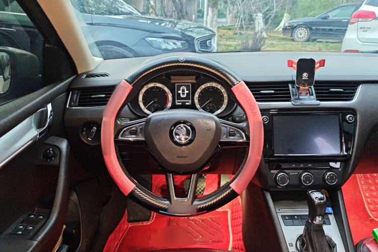 Used Skoda Octavia 2018 TSI230 DSG Luxury Edition
