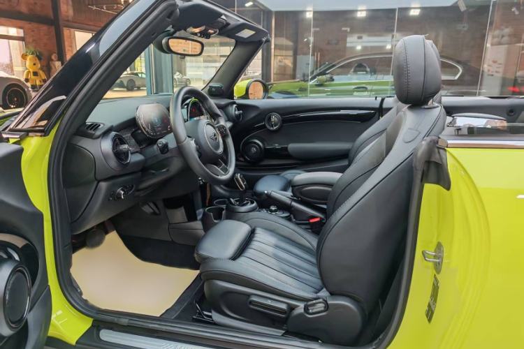 Used MINI MINI 2023 Revised 2.0T COOPER S CABRIO Artist