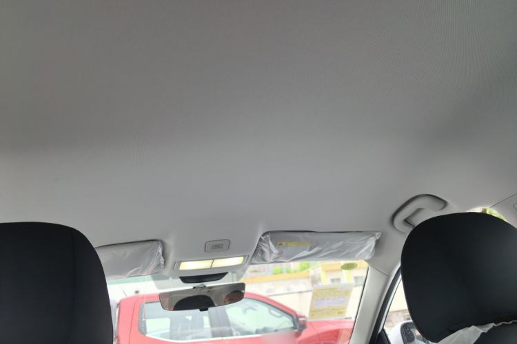 Used Roewe i5 2026 Model 1.5L Manual Comfort Version Headliner