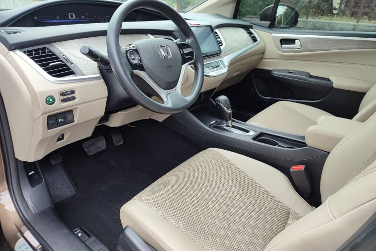 Used Honda Jade 2017 1.8L automatic Comfort version 5 seats