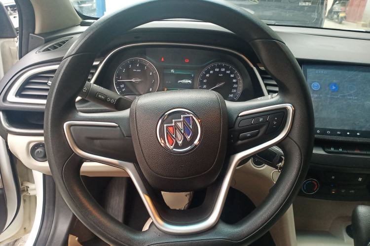 Used Buick GT 2017 15N Automatic Elite Version Steering Wheel