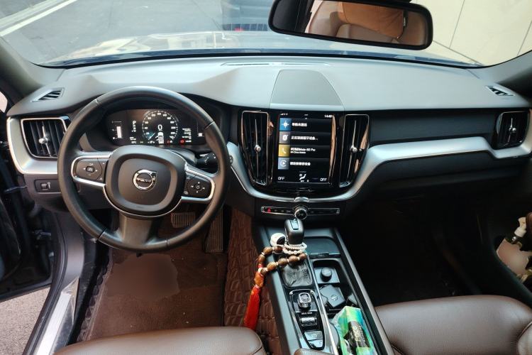 Used Volvo XC60 2021 T5 4x4 Smart Luxury Edition