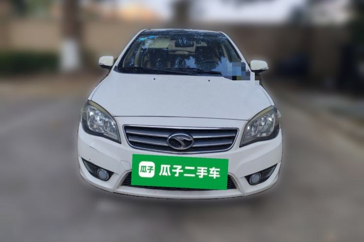 Used Soueast V6 Lingshi 2014 1.5L Manual Luxury Edition for Women