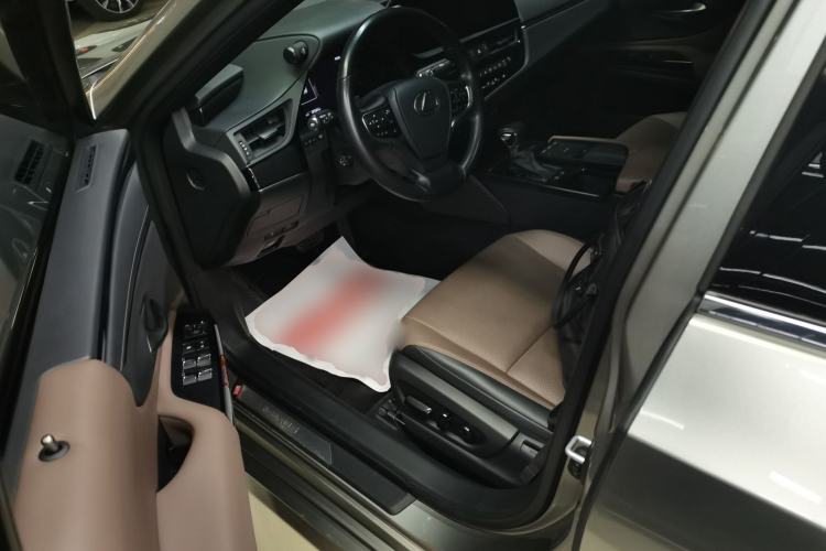 Used Lexus ES 2021 200 Excellence Edition