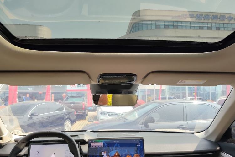 Used Lynk & Co 08 EM-P 2023 245km Ultra-Long Range Halo