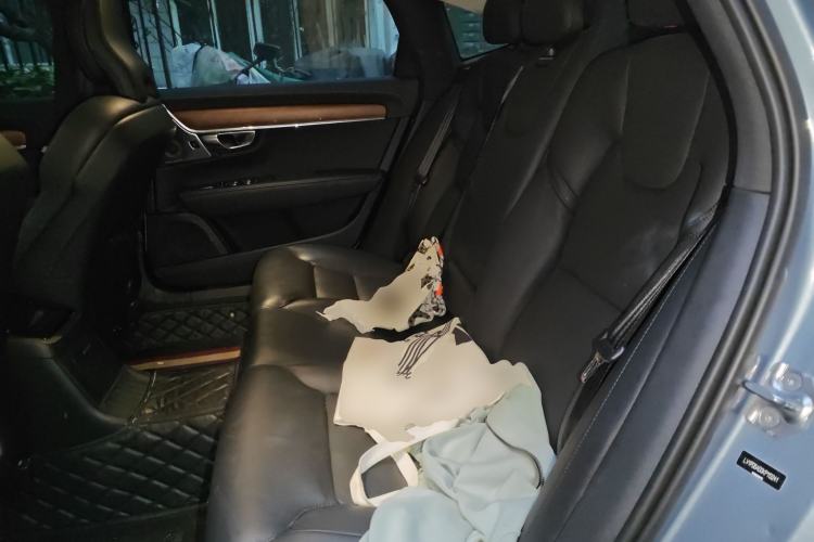 Used Volvo S90 New Energy 2019 T8 e-Drive Hybrid Intelligent Luxury Version China VI Standard
