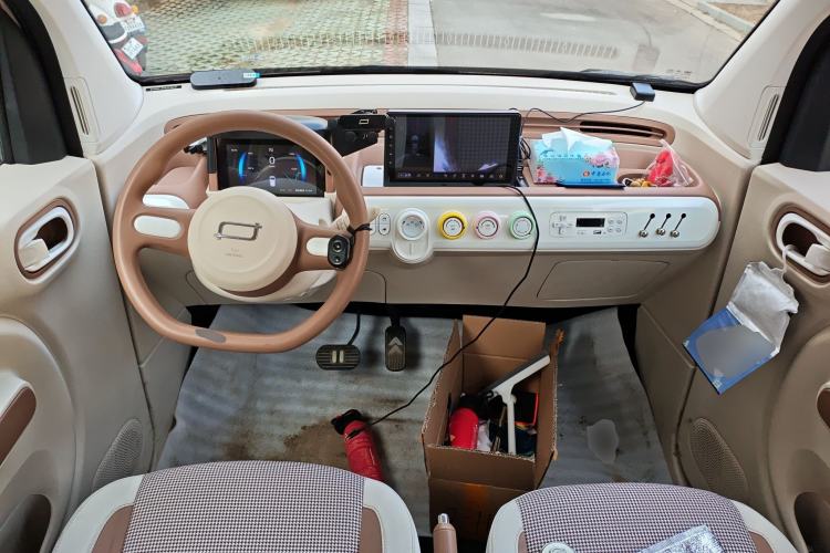 Used Bestune Pony 2026 Model 222km Cute Horse Plus Center Console