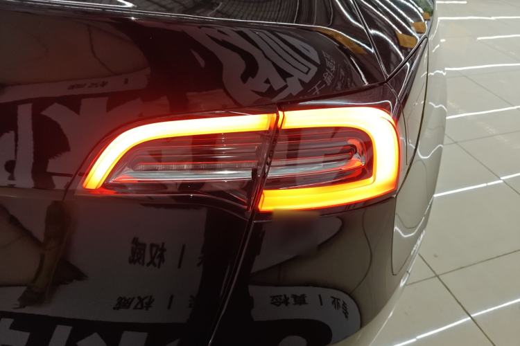 Used Tesla Model Y 2022 Long-Range All-Wheel-Drive Version