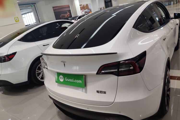 Used Tesla Model Y 2021 Long-Range All-Wheel-Drive Version