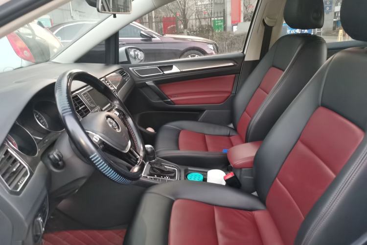 Used Volkswagen Golf Sportsvan 2016 230TSI Automatic Trend Edition Left Front Seat