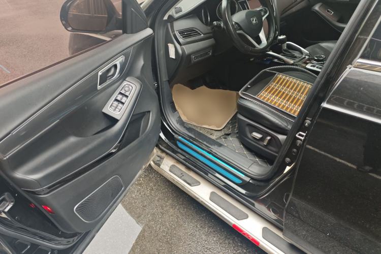 Used Zotye SR7 2017 1.5T CVT Cube Dream Edition Driver Seat