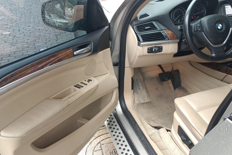 Used BMW X5 2011 xDrive35i Luxury Model Driver Seat