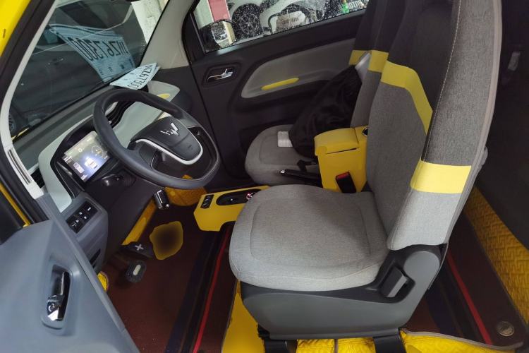 Used Wuling Hongguang MINIEV 2022 Macaron Premium Model – Lithium Iron Phosphate