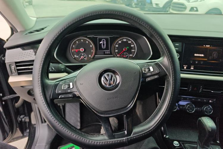 Used Volkswagen Passat 2019 330TSI Elite Edition China VI
