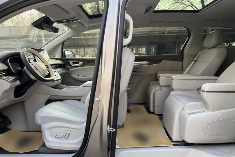 Used Roewe iMAX8 New Energy 2025 1.5T DMH Lu Zun Deluxe Edition