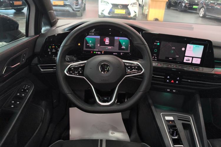 Used Volkswagen Golf 2023 280TSI DSG R-Line Lite Steering Wheel