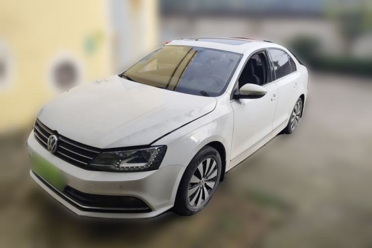 Used Volkswagen Sagitar 2015 230TSI Manual Luxury Edition