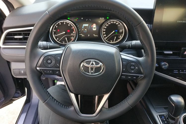 Used Toyota Camry 2021 2.0G Luxury Edition