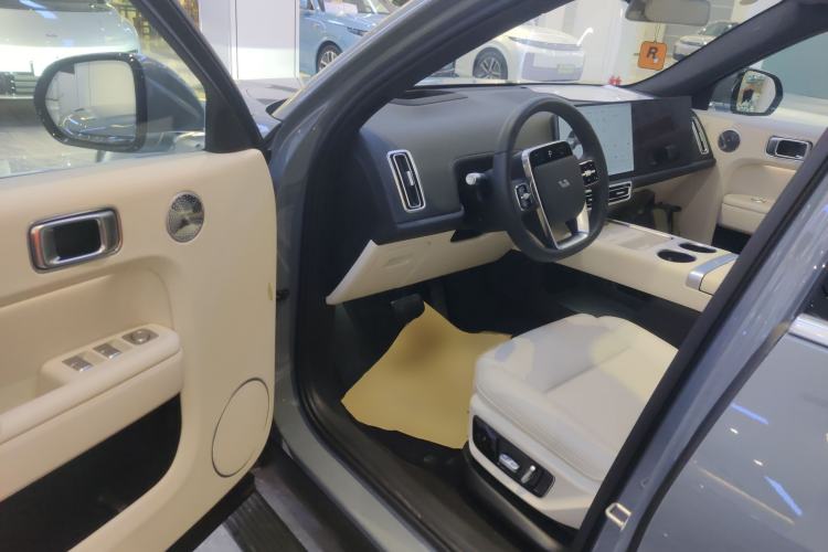 Used Li Auto L7 2025 Ultra Smart Refreshed Edition
