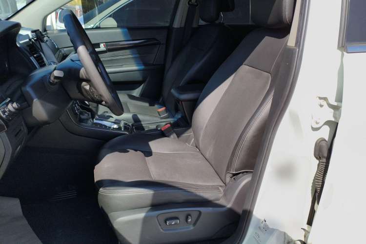 Used Chevrolet Captiva 2017 2.4L Two-Wheel Drive Luxury Edition 7 Seats