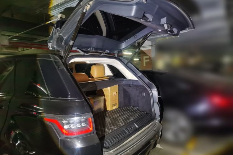 Used Land Rover Range Sport 2018 3.0 SC V6 HSE DYNAMIC Trunk