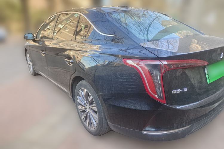 Used Hongqi E-QM5 2022 431 km Charge & Enjoy Edition
