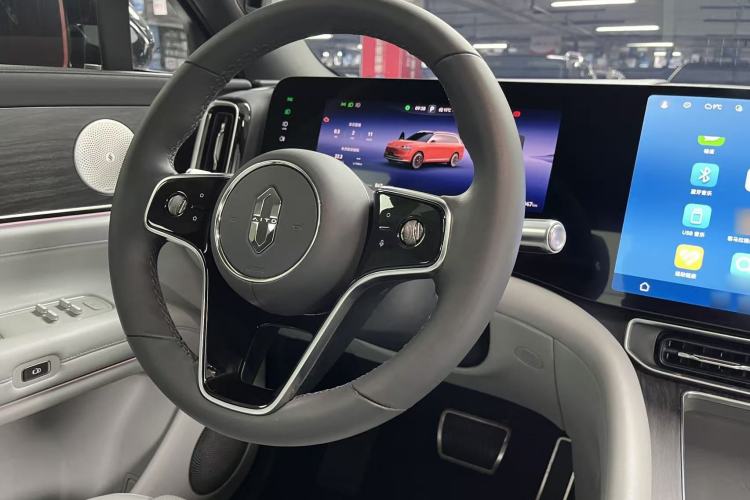 Used Hima AITO M9 2024 Range-Extended Ultra Version 42 kWh 6-Seater Model Interior 3