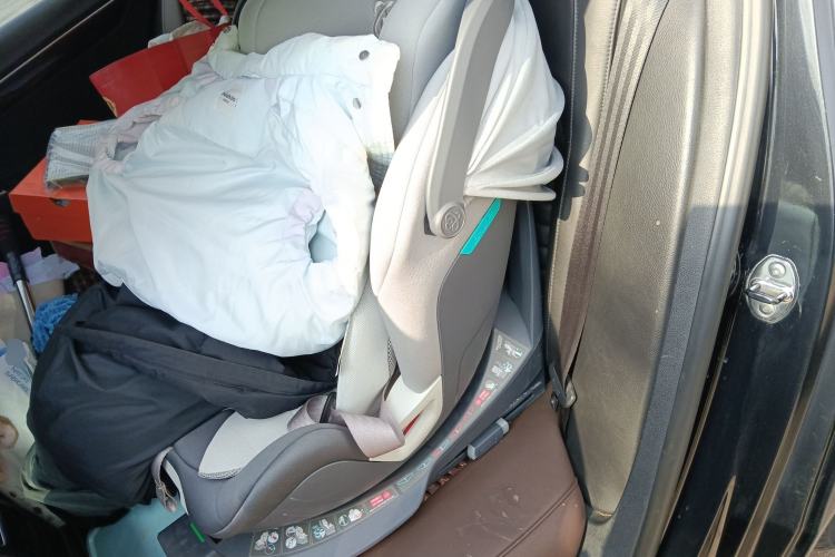 Used Volkswagen Magotan 2012 Revised 1.8TSI Luxury Version Left Rear Seat