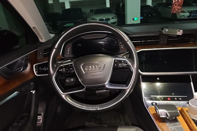 Used Audi A6 2021 allroad quattro Explorer 55 TFSI Prestige Off-Road Model Steering Wheel