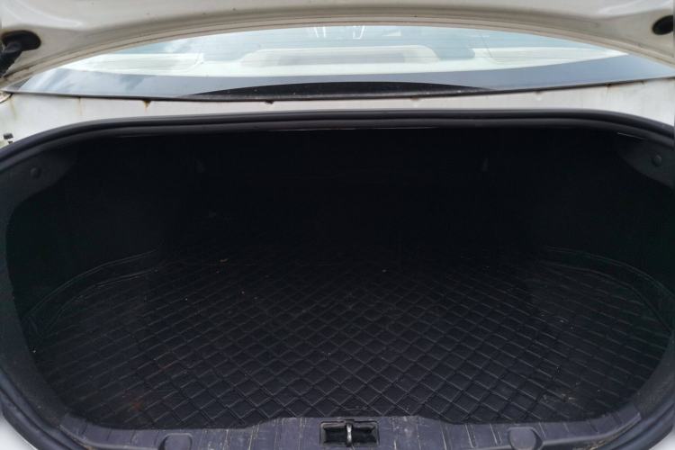 Used Chery Arrizo 7 2013 1.6L CVT Zhixiang Edition Trunk