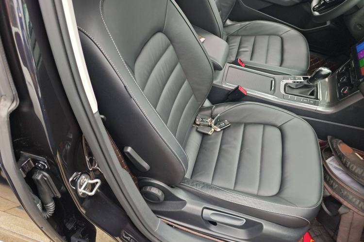 Used Volkswagen Passat 2016 1.8T Government Procurement Version (CEA Engine + 6AT)
