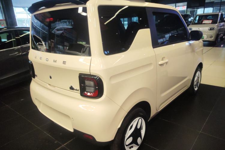 Used Geely Galaxy Panda 2025 210 km – Yuanqi Bear Rear Right 45 Deg