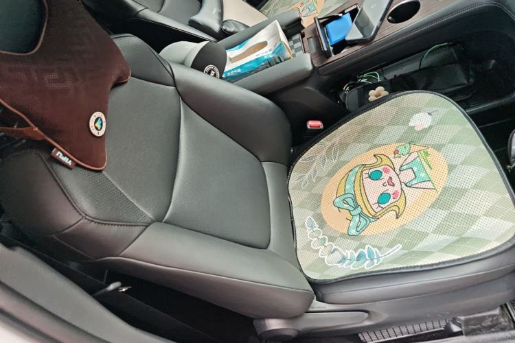 Used Toyota Granvia 2026 Model 2.5L Hybrid Comfort Edition Right Front Seat