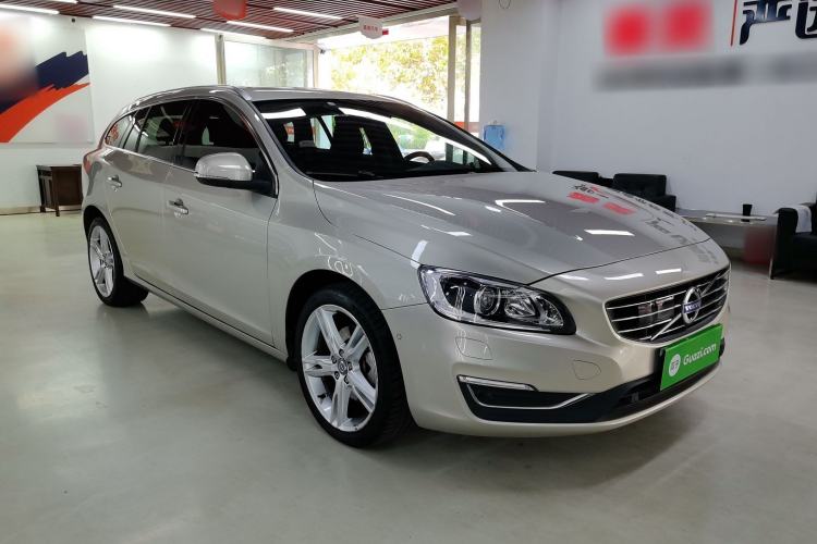 Used Volvo V60 2017 T5 Zhiya Edition China V Standard