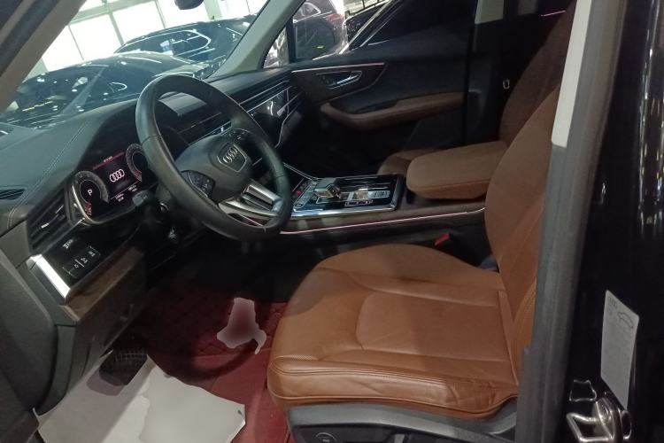 Used Audi Q7 2023 45 TFSI quattro S line Sport model