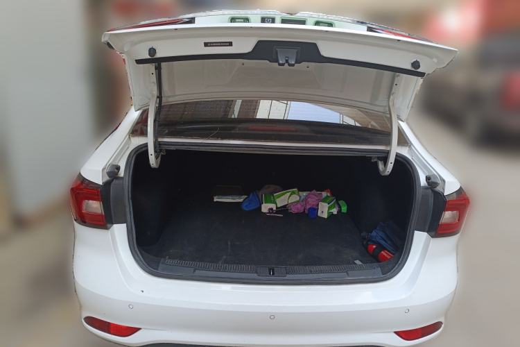 Used Roewe i5 2019 1.5L Automatic 4G Connected Langhao Edition
