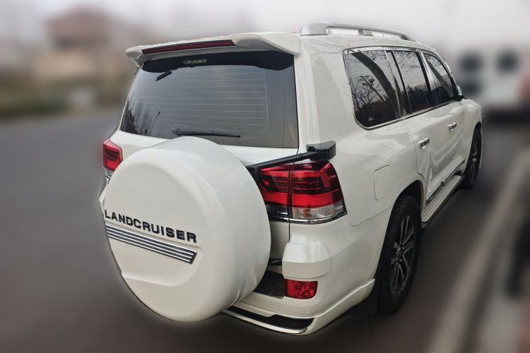 Used Toyota Land Cruiser 2018 4.6L GX-R Middle East
