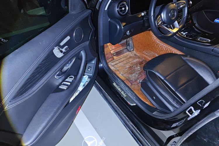 Used Mercedes-Benz E-Class 2019 E 300 L Sporty and Stylish Model