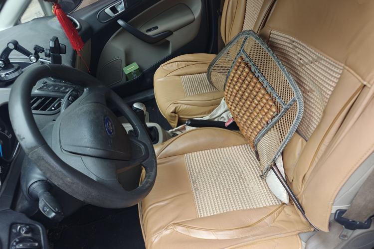 Used Ford Fiesta 2013 Sedan 1.5L Manual Fashion Edition
