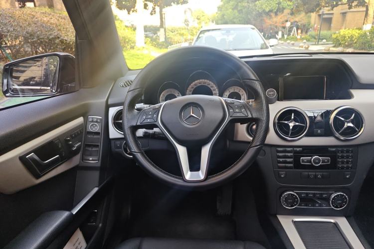 Used Mercedes-Benz GLK-Class 2013 Facelift GLK 300 4MATIC Fashion Edition