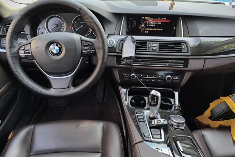 Used BMW 5 Series 2014 525Li Luxury Design Package
