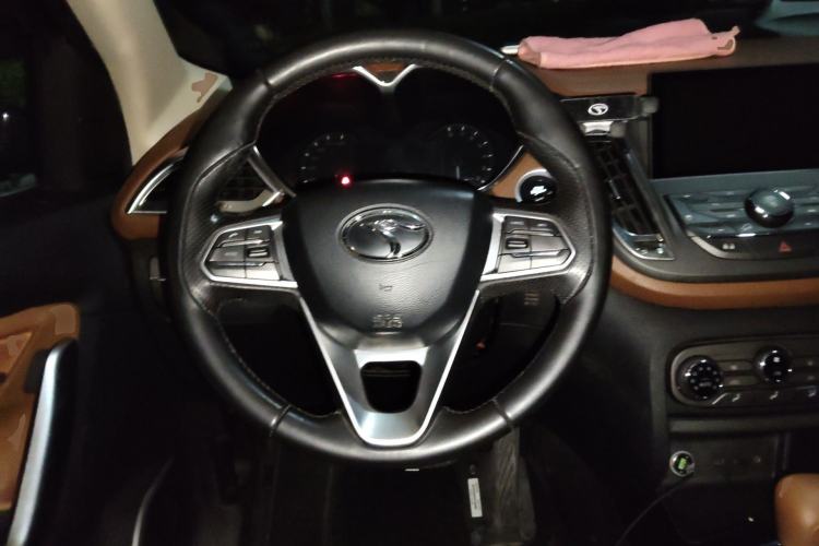 Used Soueast DX7 2015 1.5T Automatic Luxury Model Steering Wheel