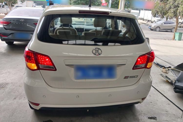 Used BAIC E Series 2013 Hatchback 1.5L Manual Lotte Edition
