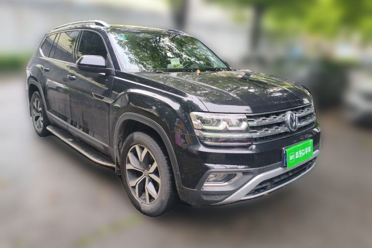 Used Volkswagen Teramont 2017 330TSI Two-Wheel-Drive Luxury Edition Front Right 45 Deg