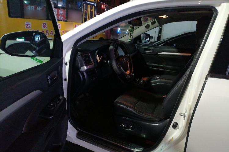 Used Toyota Highlander 2015 2.0T Four-Wheel Drive Luxury Edition 7-Seater