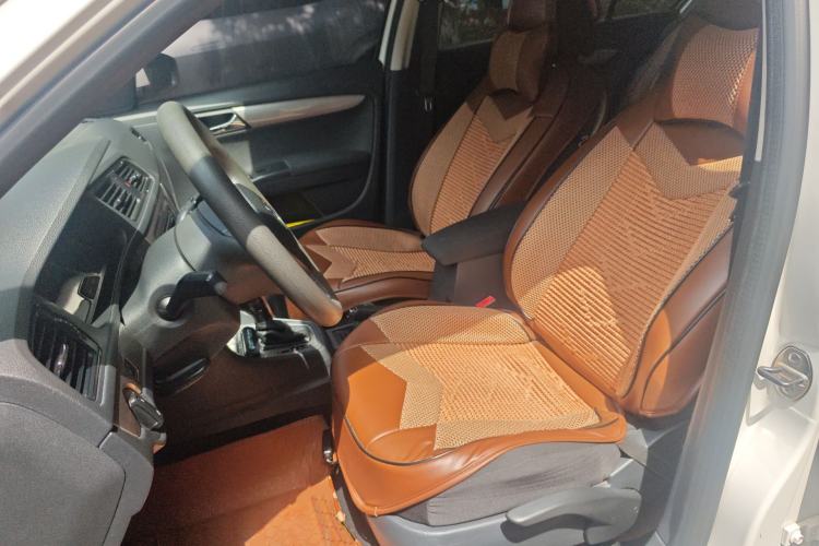 Used Volkswagen Lavida 2013 Revised Classic 1.6L Automatic Fashion Edition
