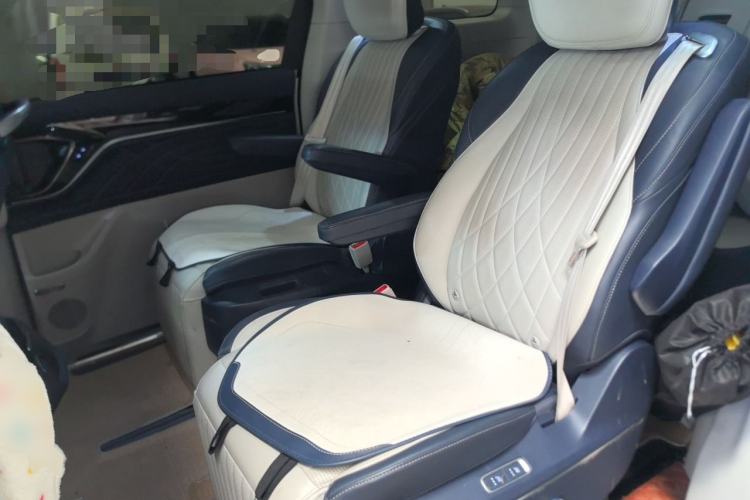 Used SAIC MAXUS G90 2022 2.0T Galaxy Seven-Seater Version
