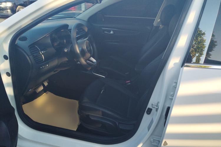 Used Kia K2 2019 Sedan 1.4L Automatic Transmission 15th Anniversary Special Edition GLS China V Standard Left Front Seat