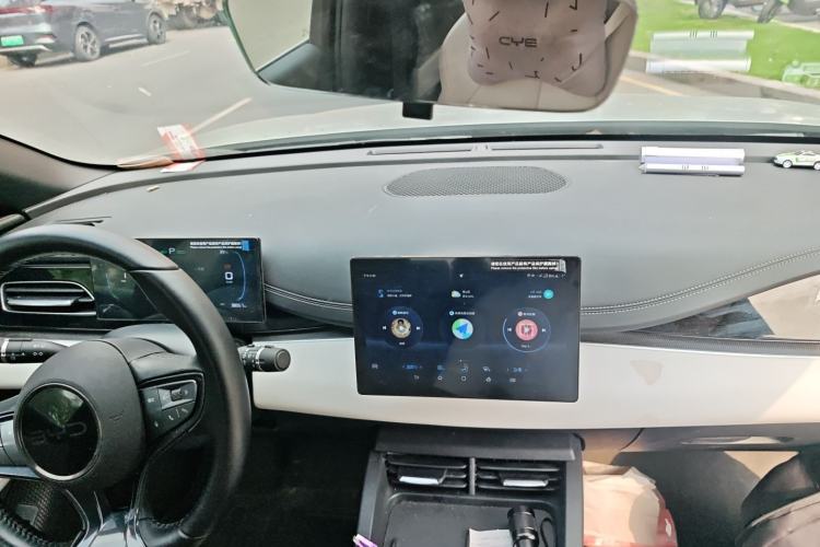 Used BYD Seal 06 New Energy 2024 DM-i 80KM Luxury Model Center Console