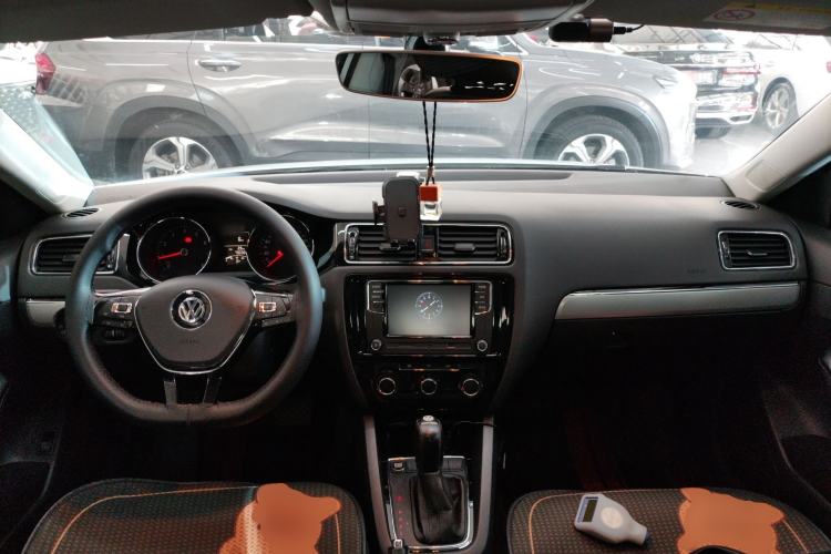 Used Volkswagen Sagitar 2018 1.6L Automatic Comfort Model
